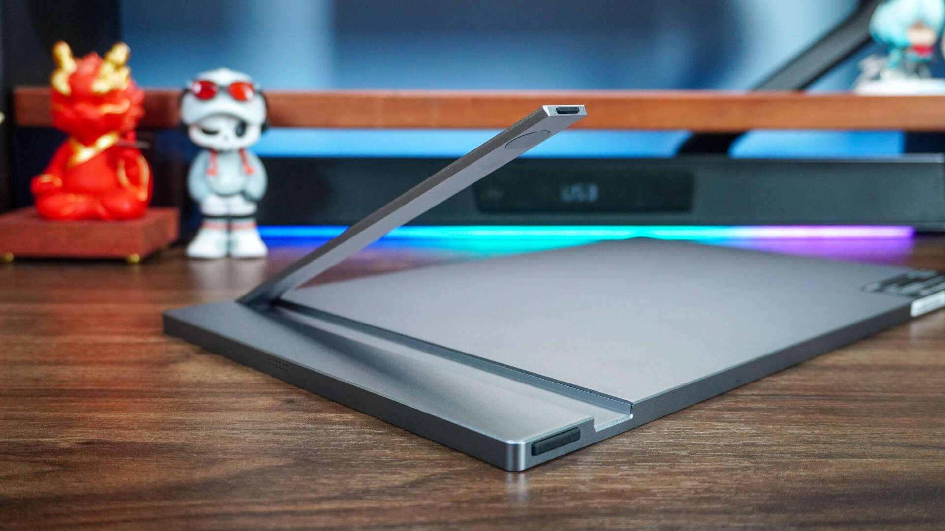 便携的视觉也要有享受，一文展示阿卓帕便携显示器的多种玩法