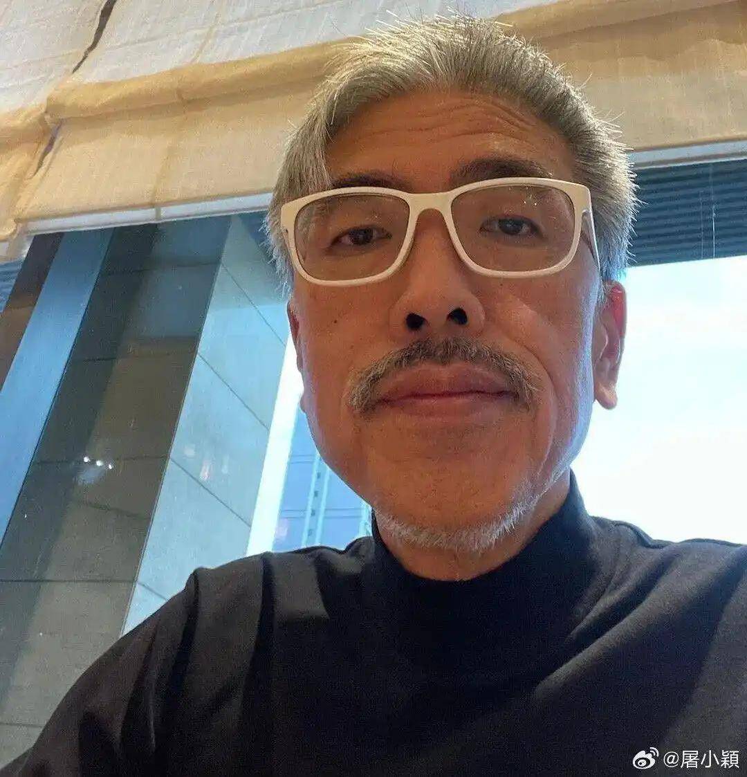 屠衡发文悼念父亲,一切发生得太突然,我和妈妈至今仍难以接受 插图2 屠衡发文悼念父亲,一切发生得太突然,我和妈妈至今仍难以接受 插图2