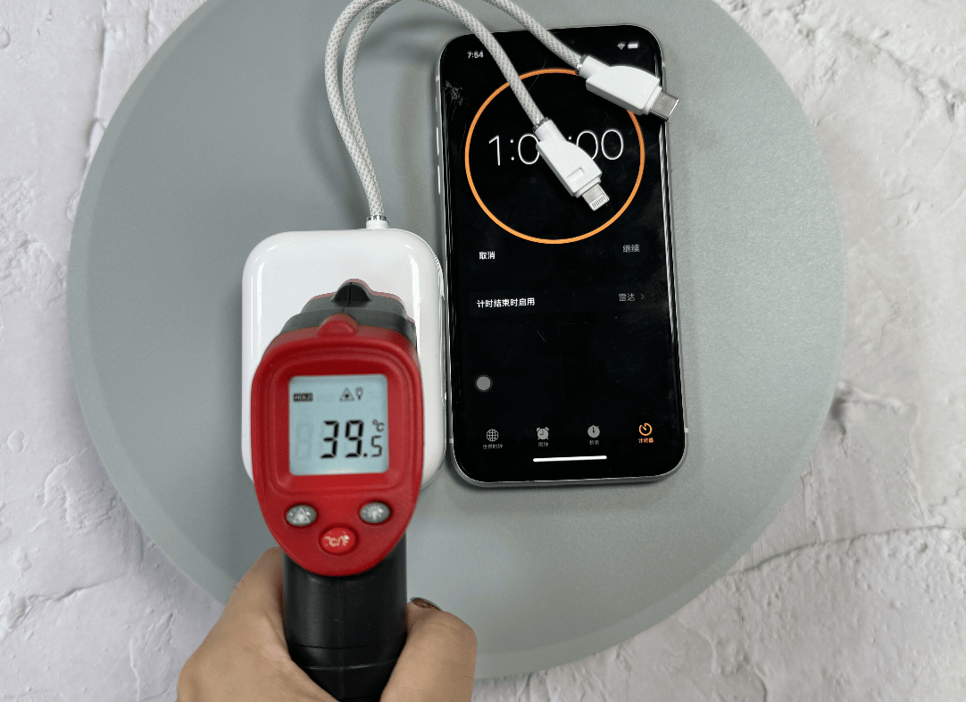 充电宝推荐哪个品牌?西圣、图拉斯、华为充电宝哪个值得入手?