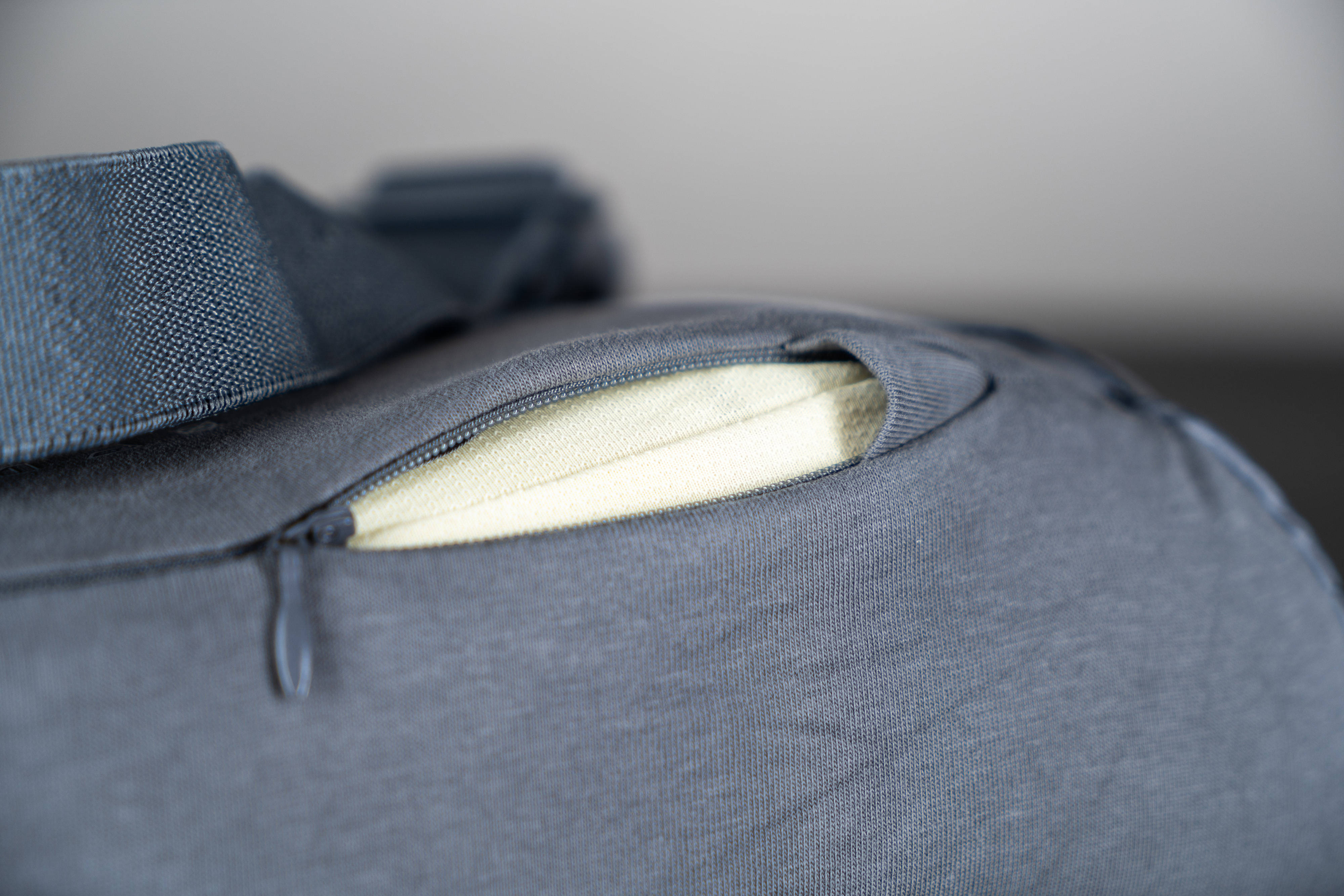 有了它，久坐腰背依旧舒服-8H小灰狗托腰护椎腰靠体验分享