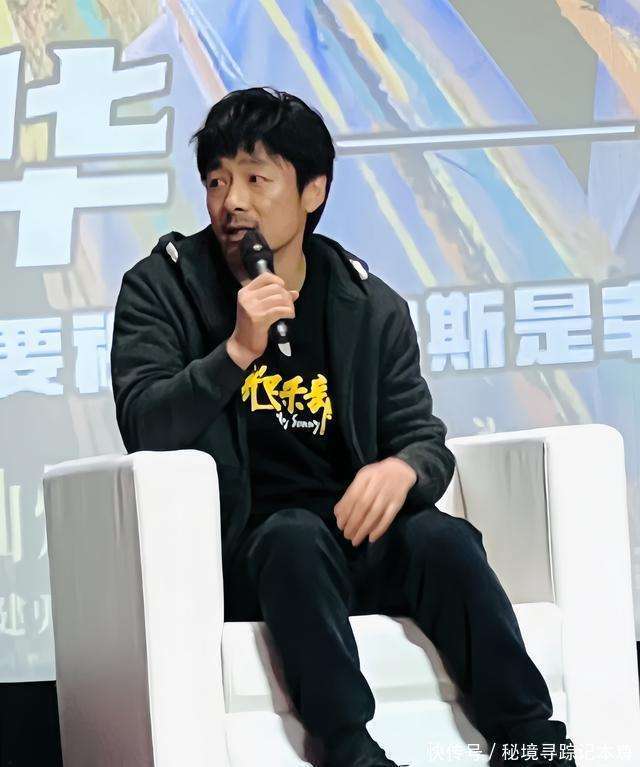 黄晓明近况曝光,生图皮肤紧致皮包骨,和大三岁祖峰同框像两代人