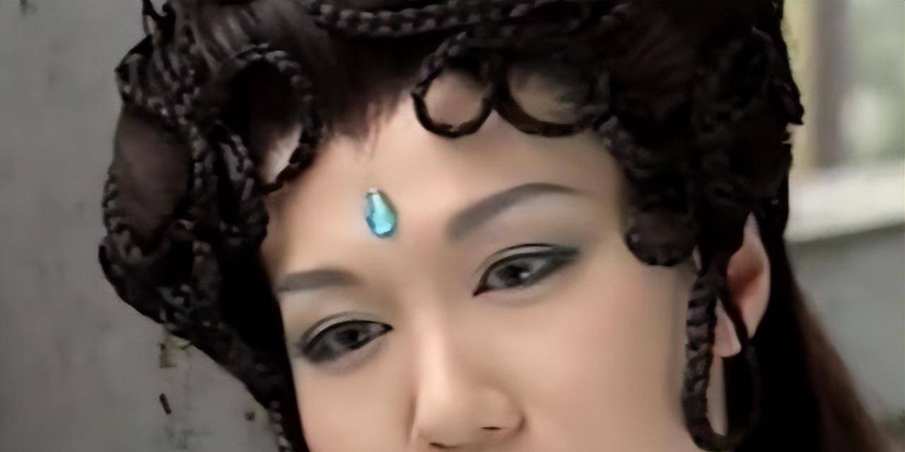 而他的妻子麦景婷,同样是个实力派演员