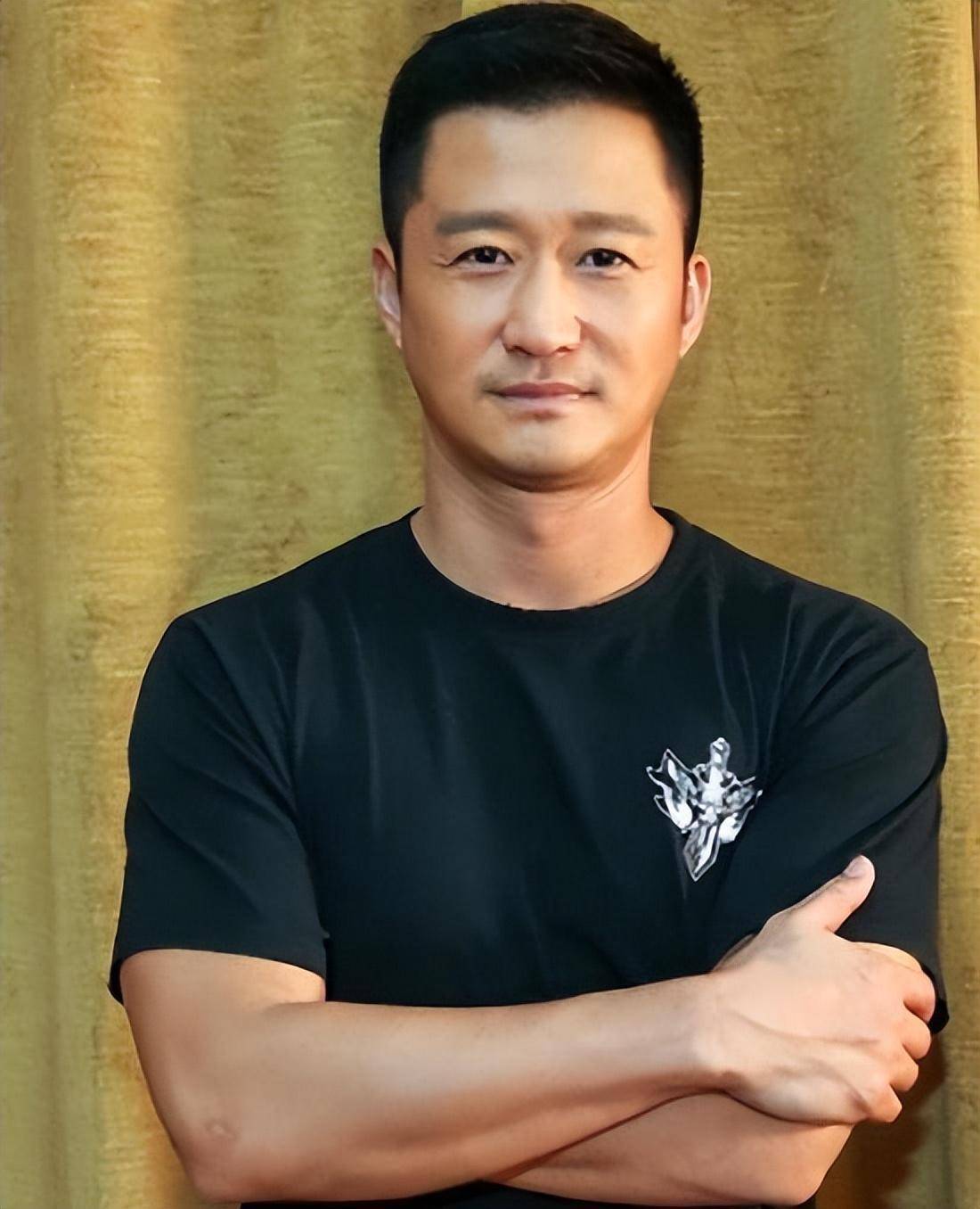 演员吴京:从万人追捧到众矢之的,现在却被嘲讽为"爱国贼"