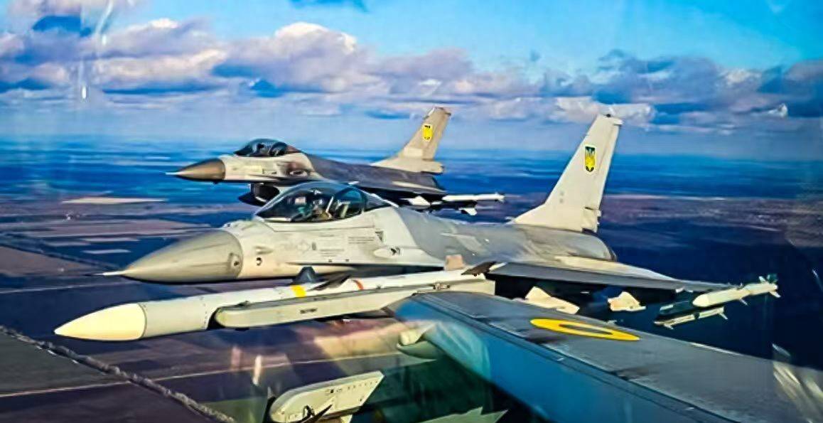 F-16战机制敌出其不意：击毁4架对手战机，精准打击俄方上千