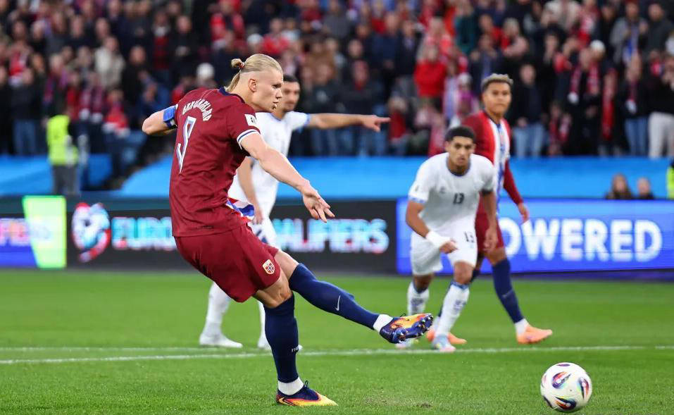 欧冠第五轮焦点战：切尔西与巴萨防线不稳，曼城需照顾哈兰德状态调整