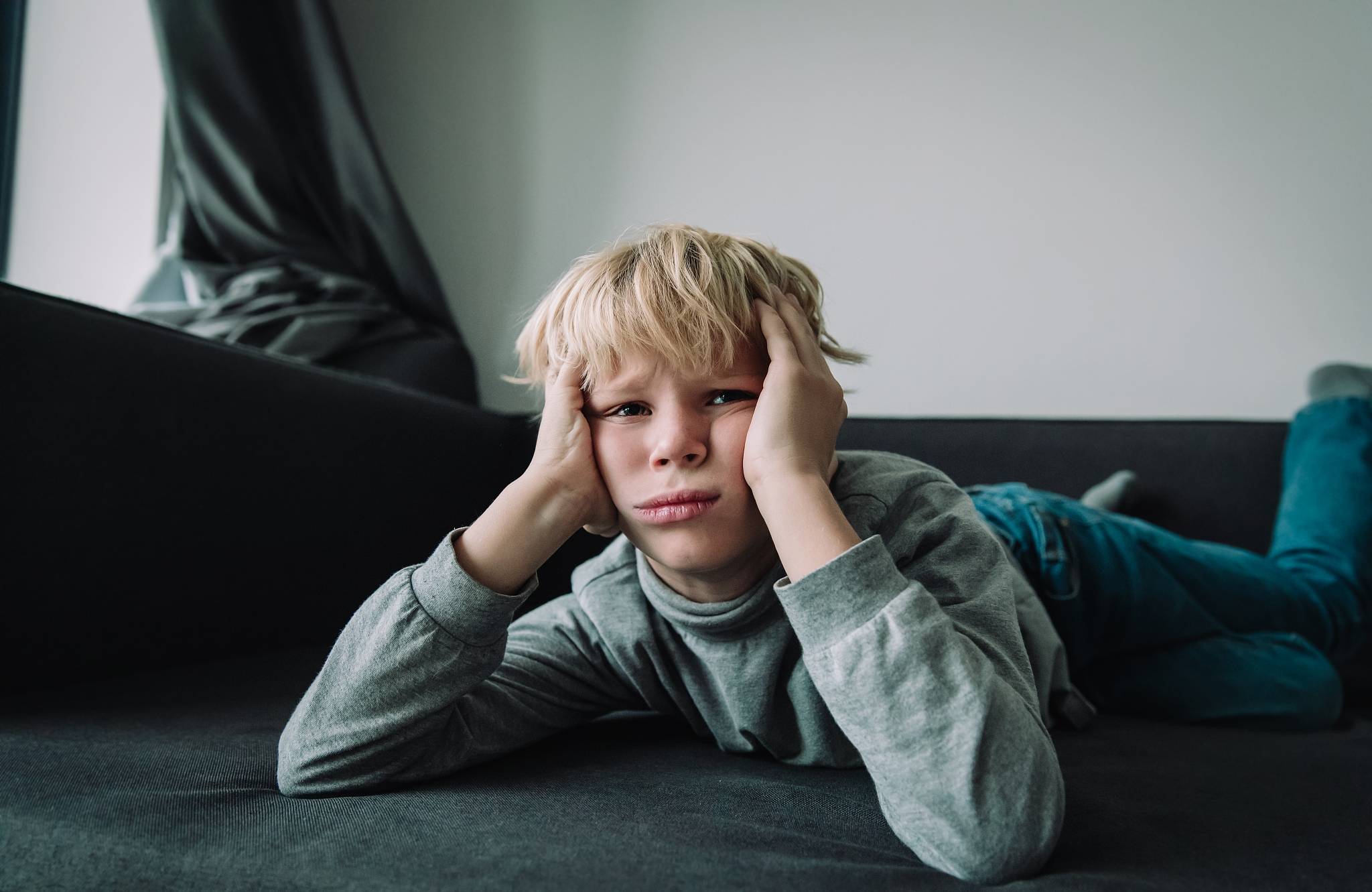 ＂隐形霸凌＂正在校园悄悄上演：孩子一般不说，家长要学会分辨