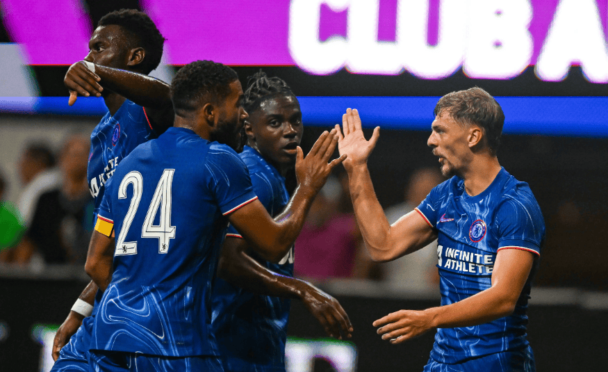 绝杀对决！巴萨晒旧照挑衅，切尔西用3