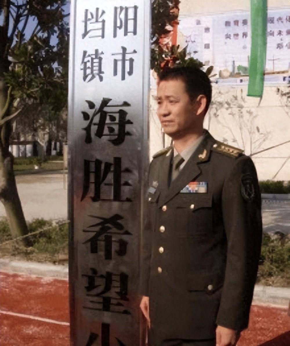 61岁聂海胜现状:曾3上太空,退役后不休息养老,逆袭成大学博士