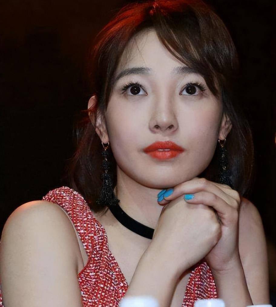 41岁的白百何是一位实力派演员,如今带着新作品复出,获得好评