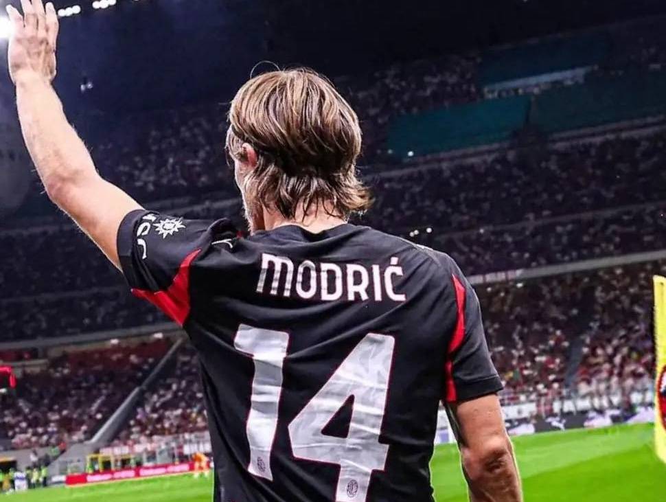 意甲媒体透露:莫德里奇将在世界杯结束后,再评估是否留在米兰俱乐部