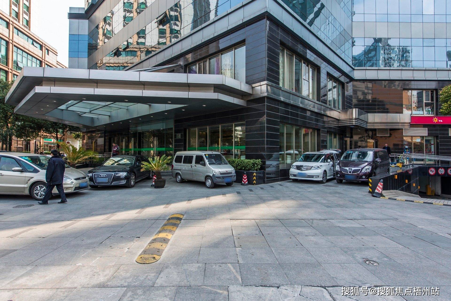 在上海飞洲时代大厦写字楼办公,实际体验怎么样 ?