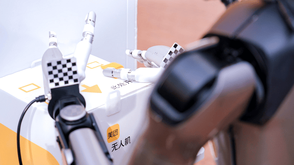 双赛道竞技点燃具身智能新引擎 2025年深圳智能机器人灵巧手大赛收官(图3)