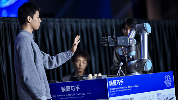 双赛道竞技点燃具身智能新引擎 2025年深圳智能机器人灵巧手大赛收官(图2)