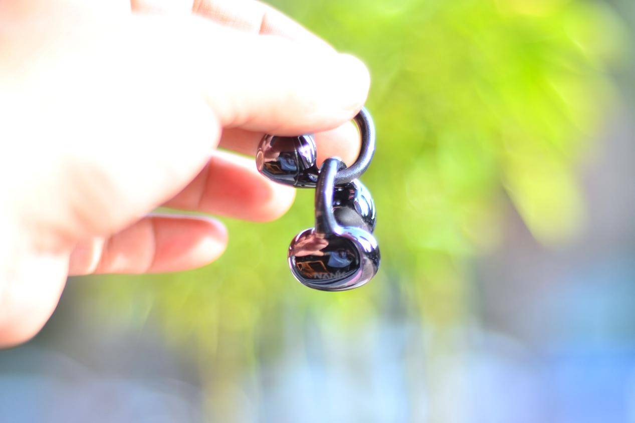 发烧音质佩戴舒适的南卡Clip Super2耳夹式耳机，还带多种AI功能