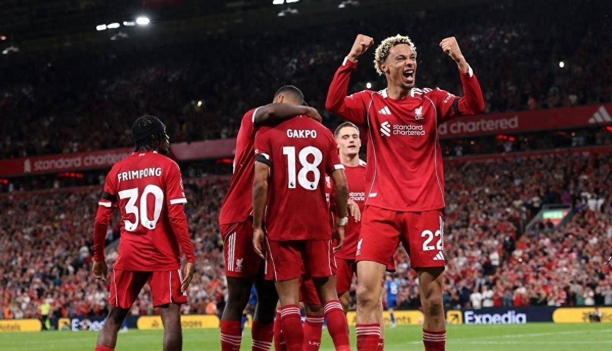 利物浦锁定:萨拉赫两大接班人,英超11场9球锋霸+德甲19岁天才!