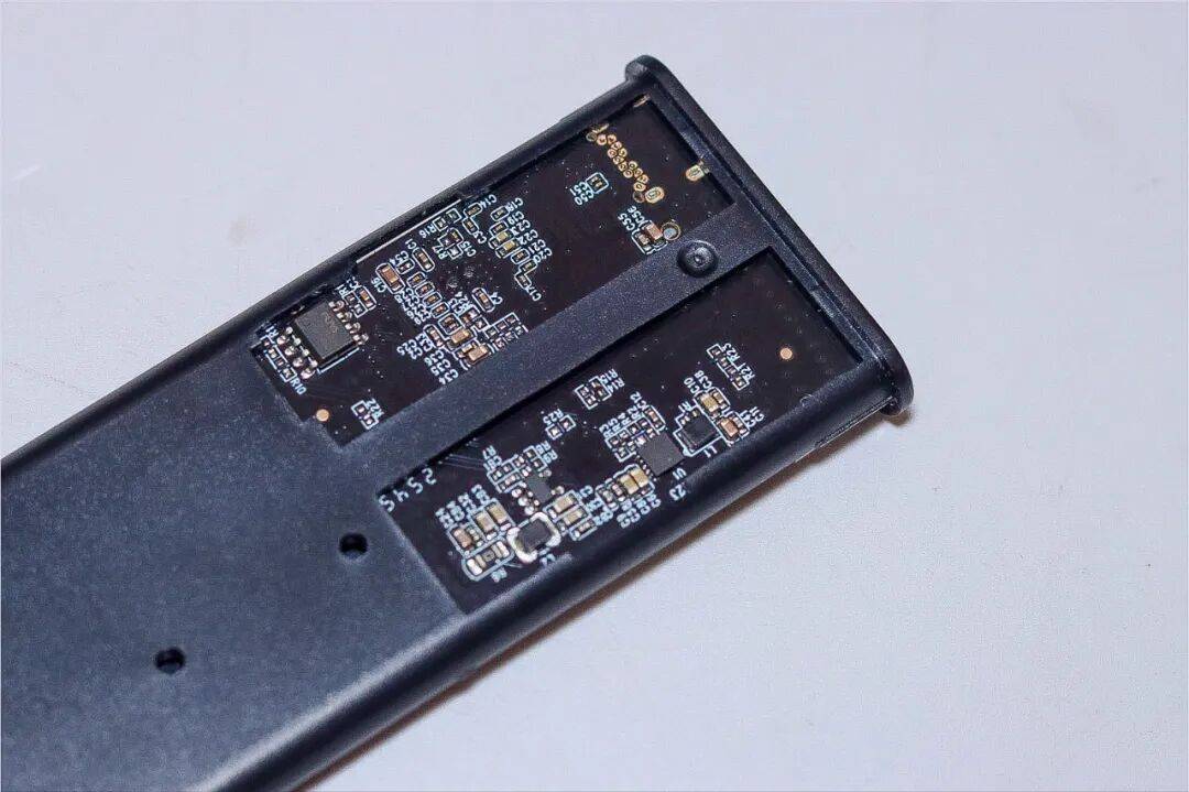 读写速度慢如蜗牛,原来是我选错了移动固态硬盘盒