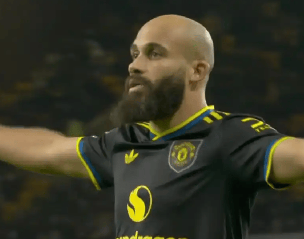 4-1横扫副班长!B费双响引爆全场,曼联杀回前六剑指争四