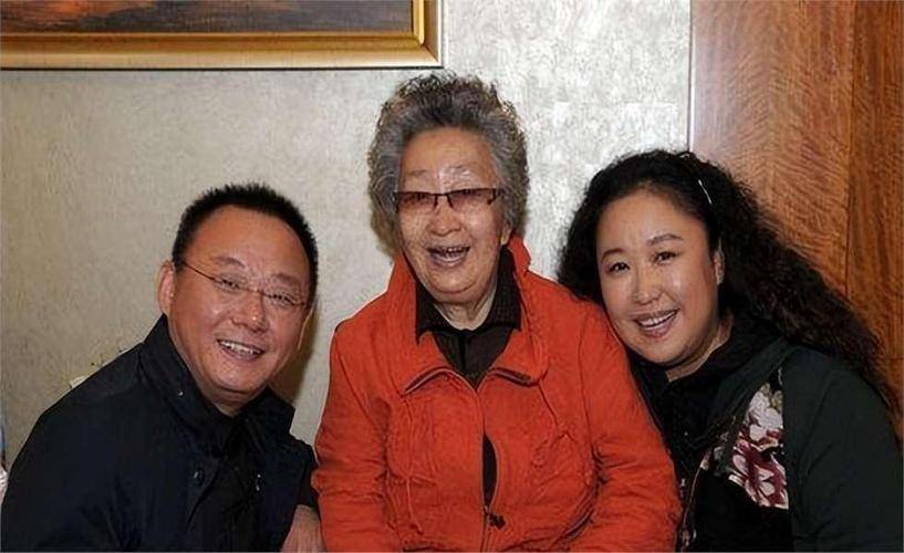 国家一级演员邵峰,为救身患不治之症妻子倾家荡产,如今他怎样了