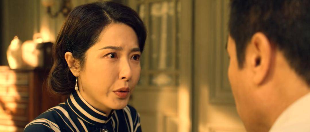 长得好演技好,49岁依旧单身一人,如今靠《沉默的荣耀》再翻红