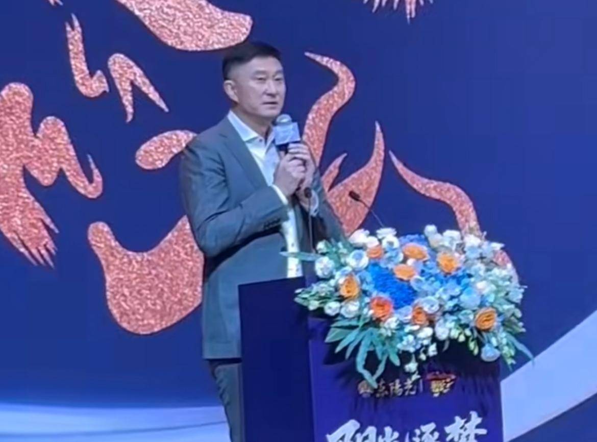 不夺冠也不会下课！杜锋自曝帅位很稳，李春江恐无缘回归广东队！