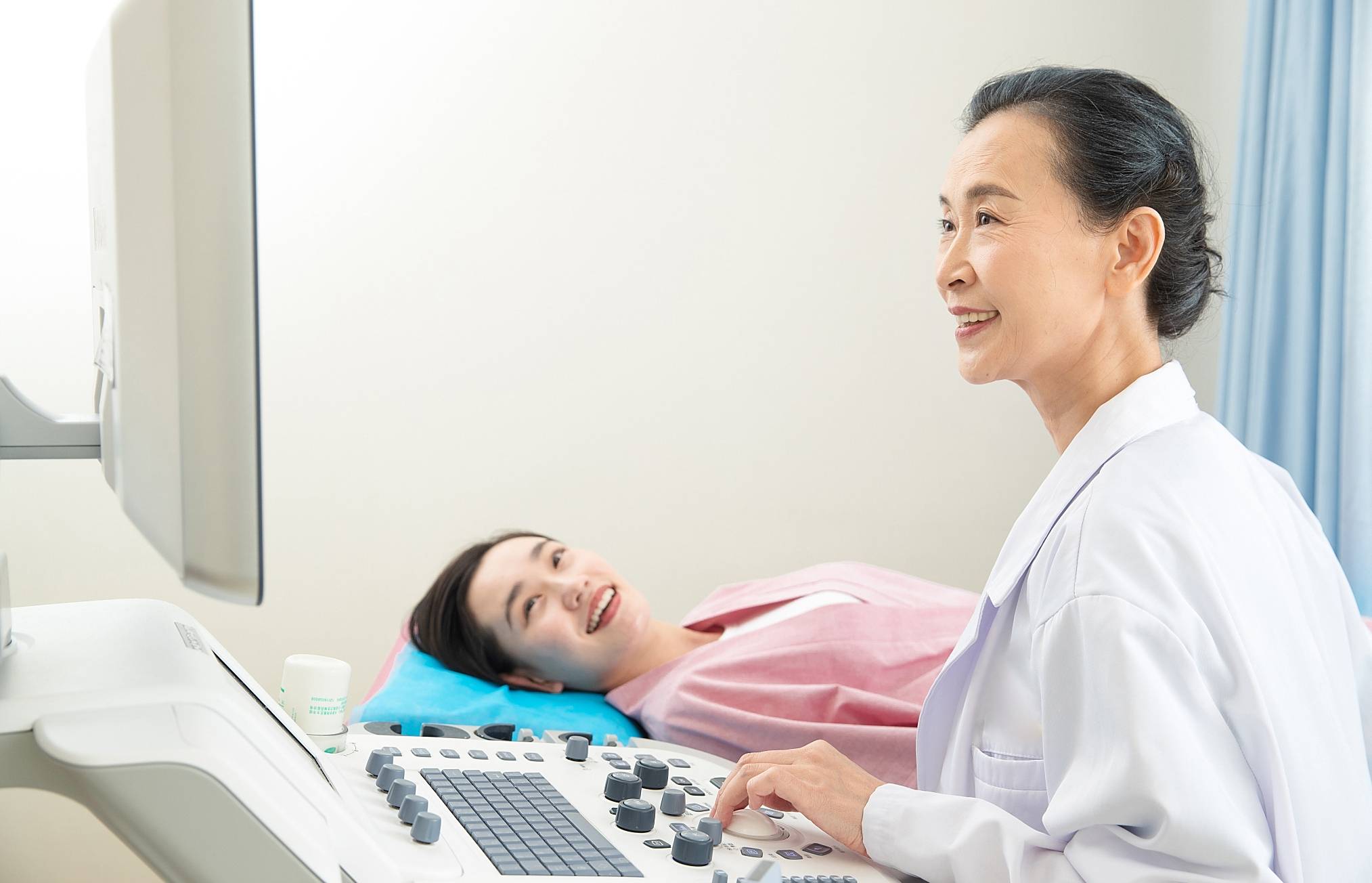 不生孩子的那些人后悔了吗？医生说出的真相让人唏嘘