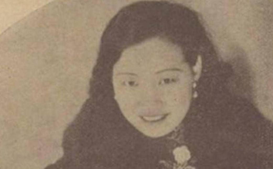 洪晃谈母亲章含之与父亲的婚姻:离婚是明智的决定,他们俩不合适