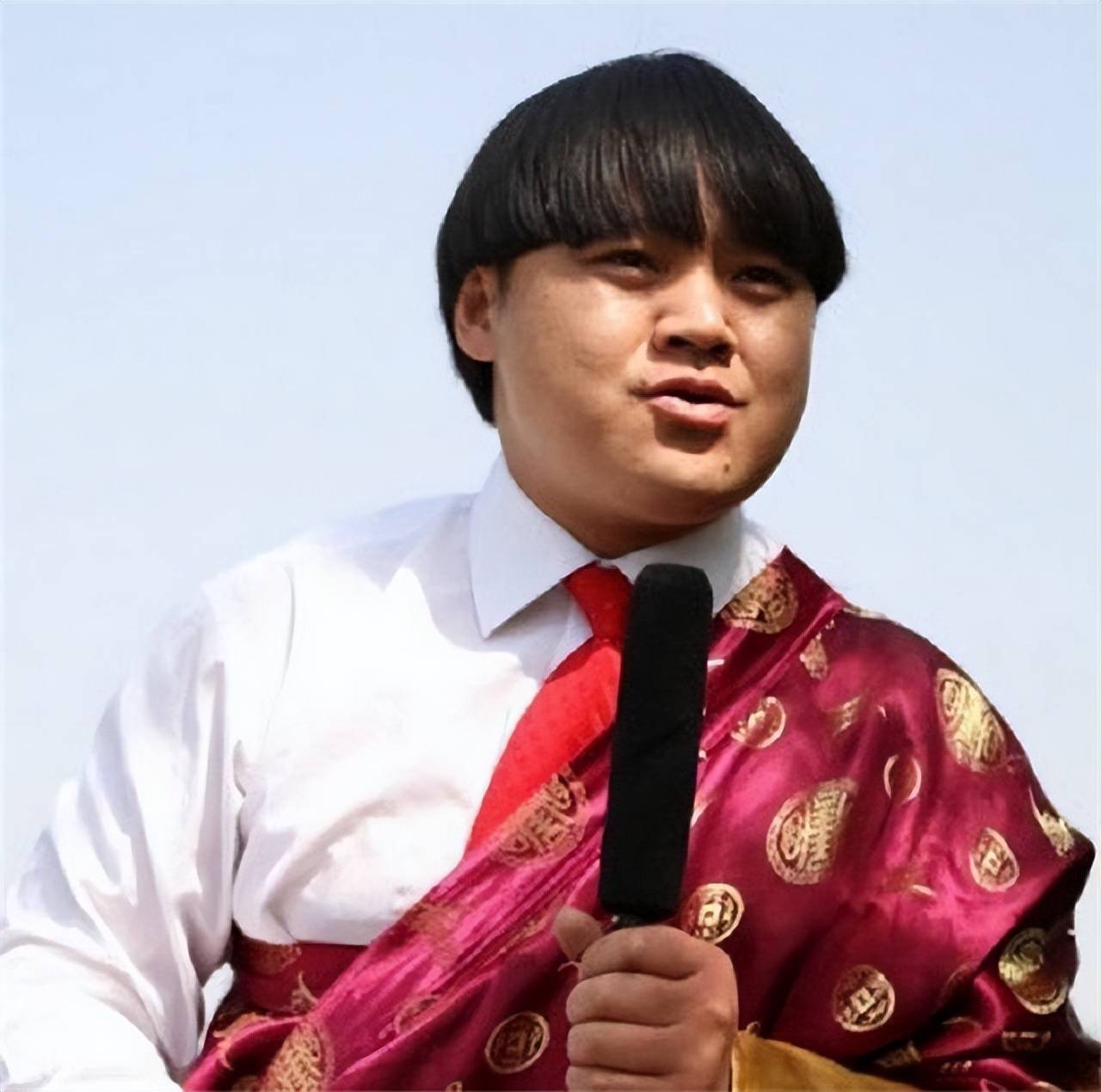 洛桑离去的那晚,酒局中到底发生了啥?为何让赵本山背负20年冤屈