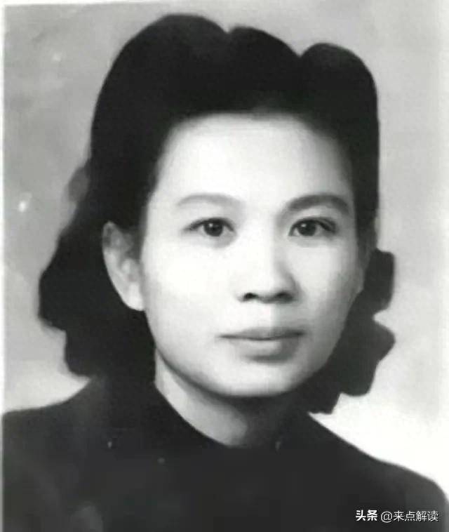 军阀大小姐投身革命,却被亲大伯秘密处决,26年后才真相大白