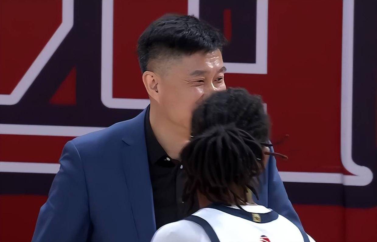 广东vs山西，对抗强度拉满，胡明轩奎因表现糟糕，杜锋投诉迪亚洛