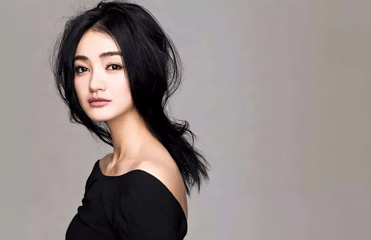 朱杰:戏红人不红,为何不靠炒作提热度?看看老公是谁就明白了