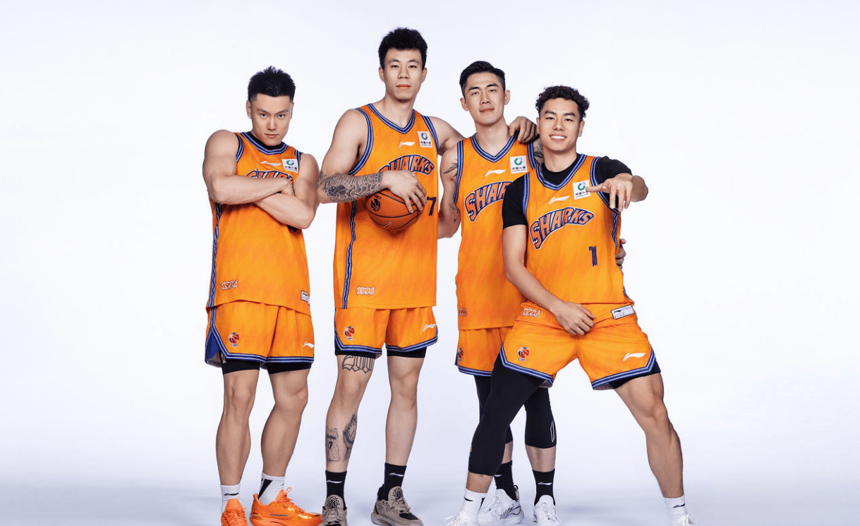 尊重规则还是看心情？张镇麟参加新闻发布会尴尬离开 篮协左右为难