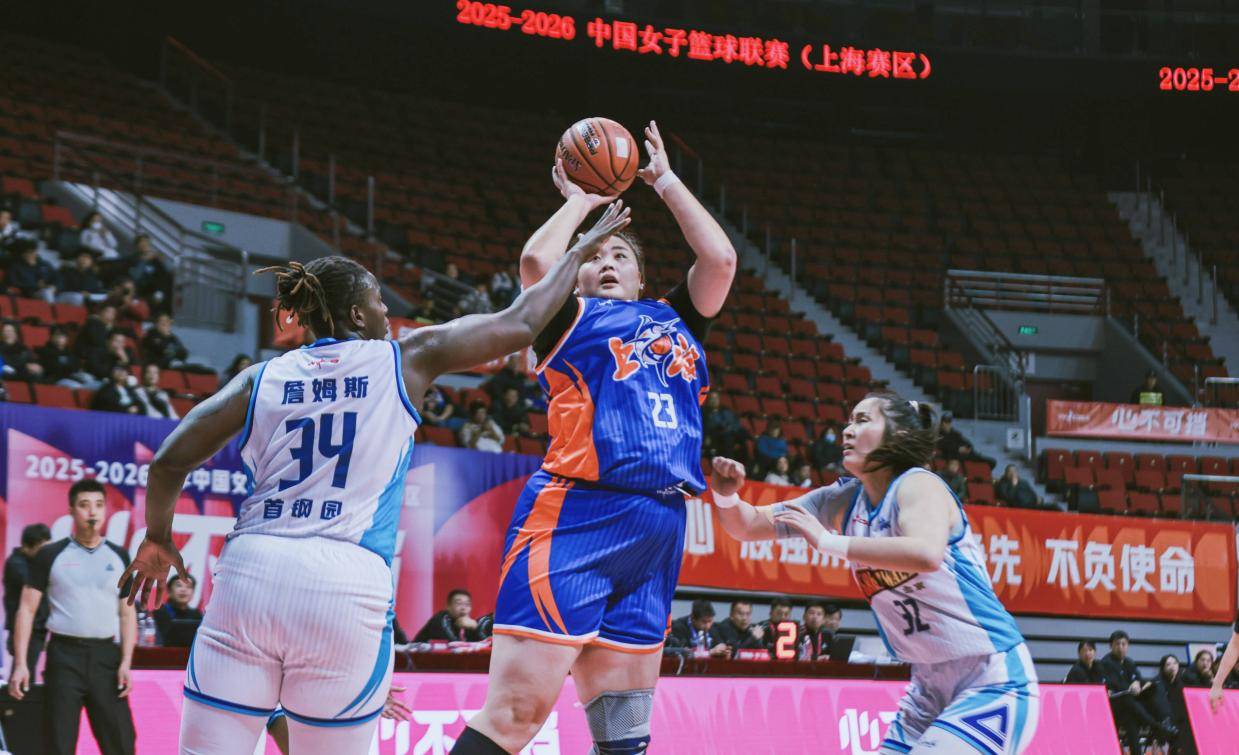 恭喜！中国女篮24岁2米01王牌正式入队：宫鲁鸣重用女奥尼尔？