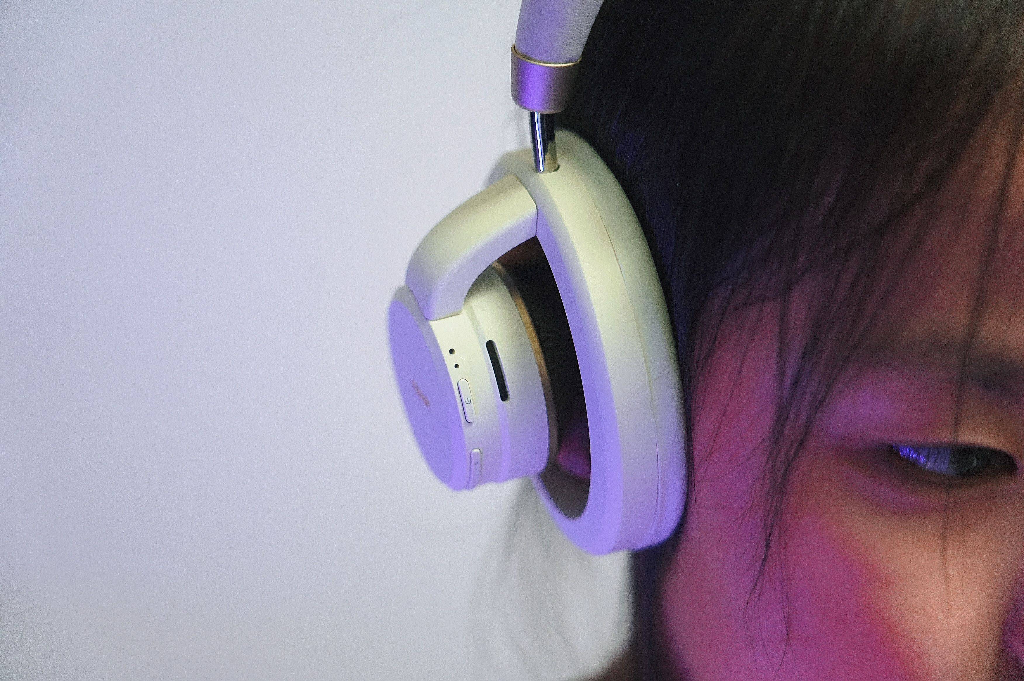 终于找到不闷耳、音质还顶的头戴耳机了——南卡Bolt真实体验分享