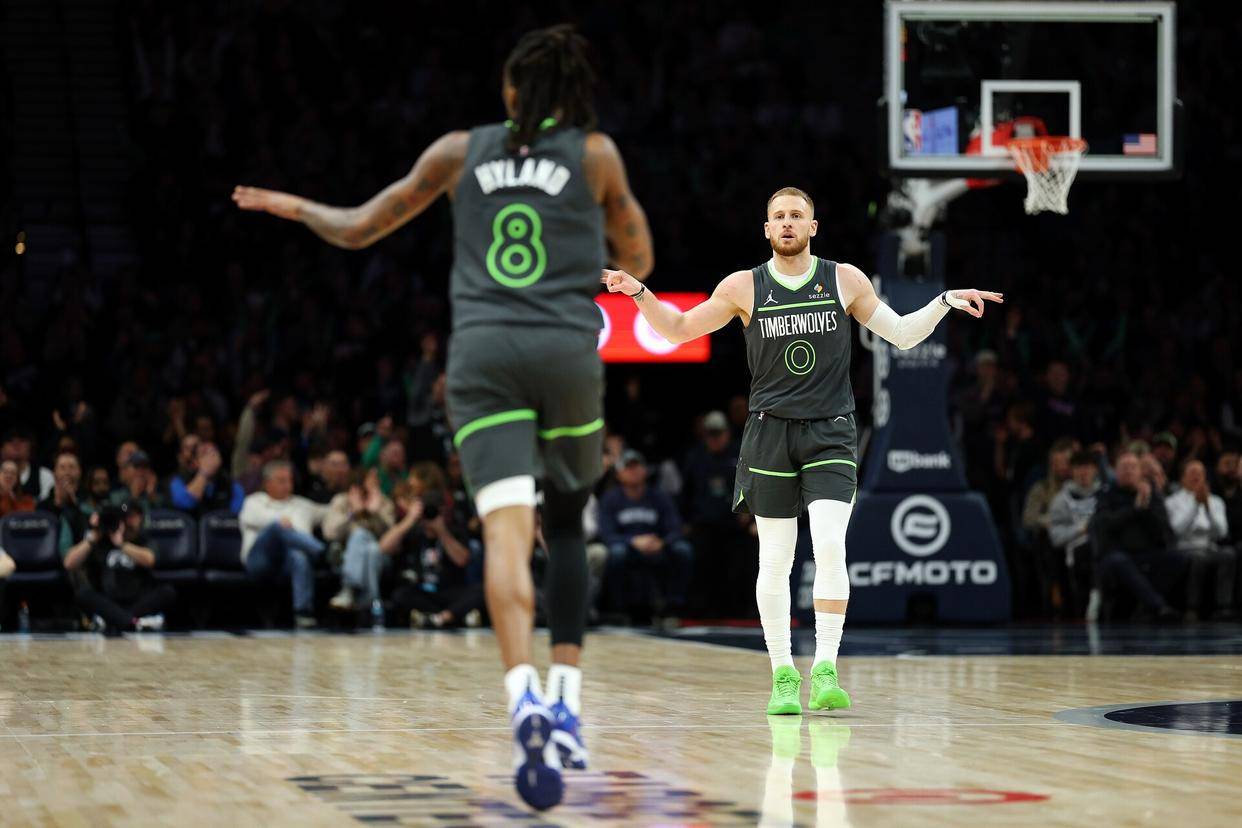 末节19分大逆转！森林狼险胜马刺，戈贝尔恶犯停赛+遭同胞文班亚马完爆刷屏