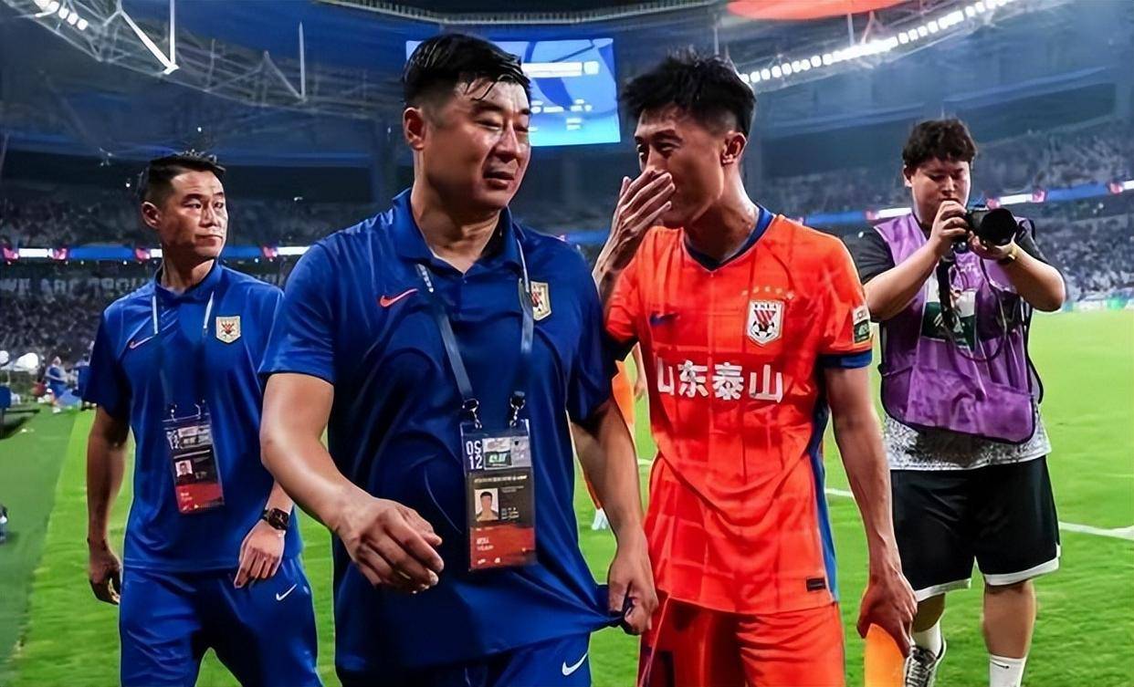 正式官宣！山东泰山国脚加盟北京国安！离队真相曝光，韩鹏送祝福