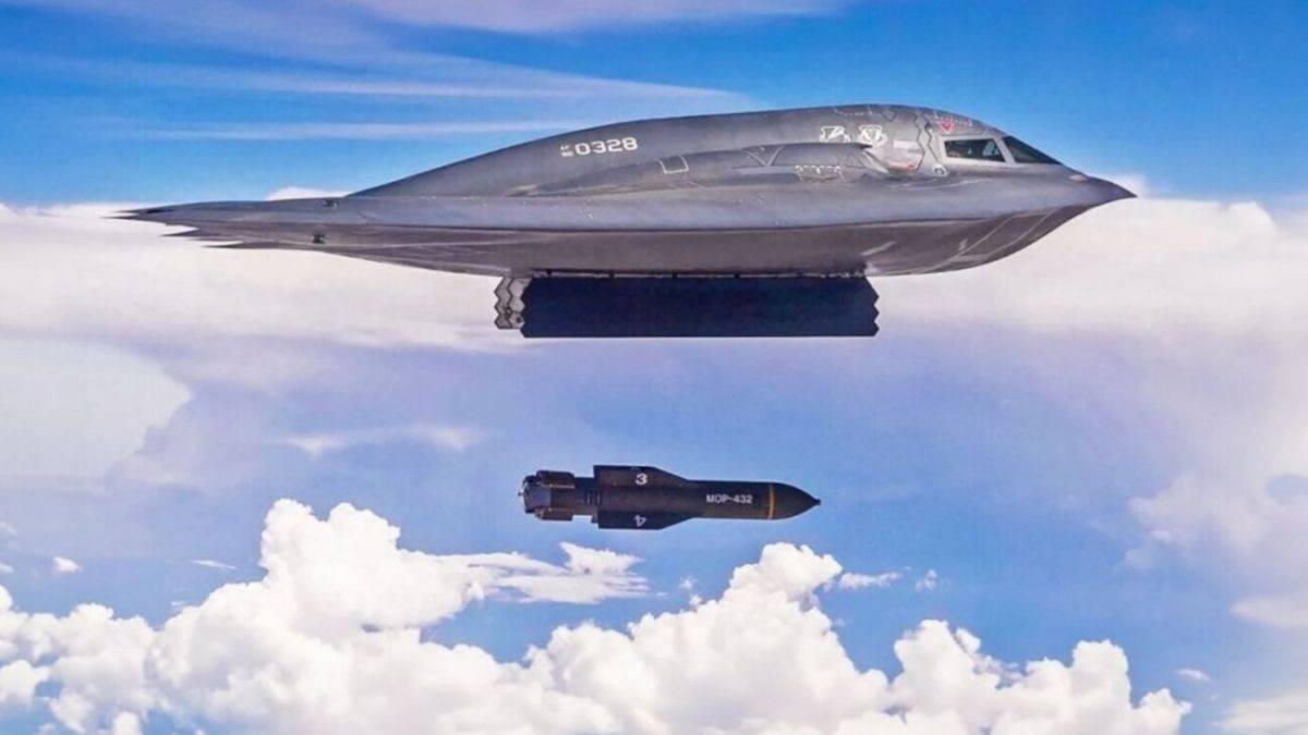 美军模拟轰炸伊朗，特朗普手握“开战按钮”，动武只差最后一步？_搜狐网