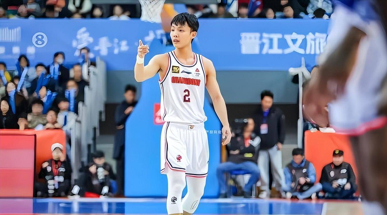 熟悉的感觉回来了!广东大胜吉林,本土双子星回暖,胡明轩最无私!