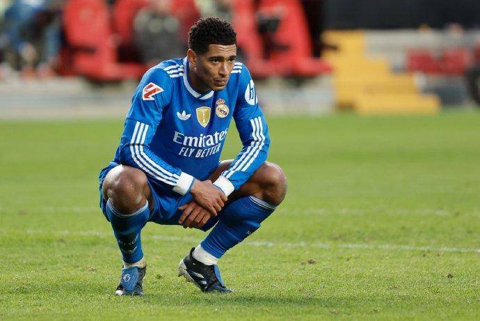 死磕穆里尼奥！皇马欧冠大名单公布，姆巴佩领衔，后防主力缺席