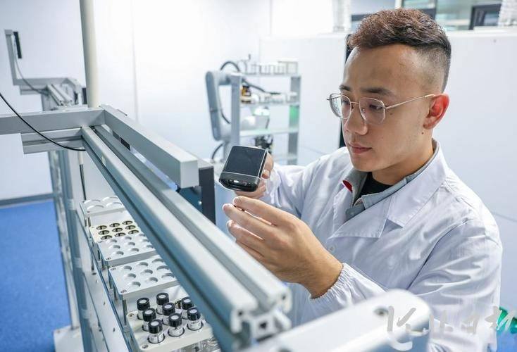 中国胜率只有20%？别开玩笑，马斯克再谈中国AI，实力将引领世界