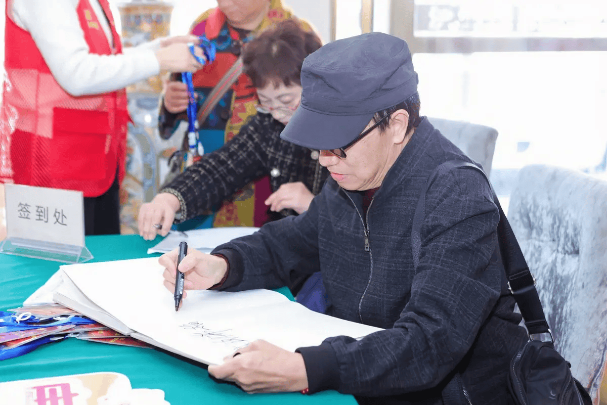 肺癌术后他拒绝继续化疗，中医调理11年后，如今退休生活让人羡慕