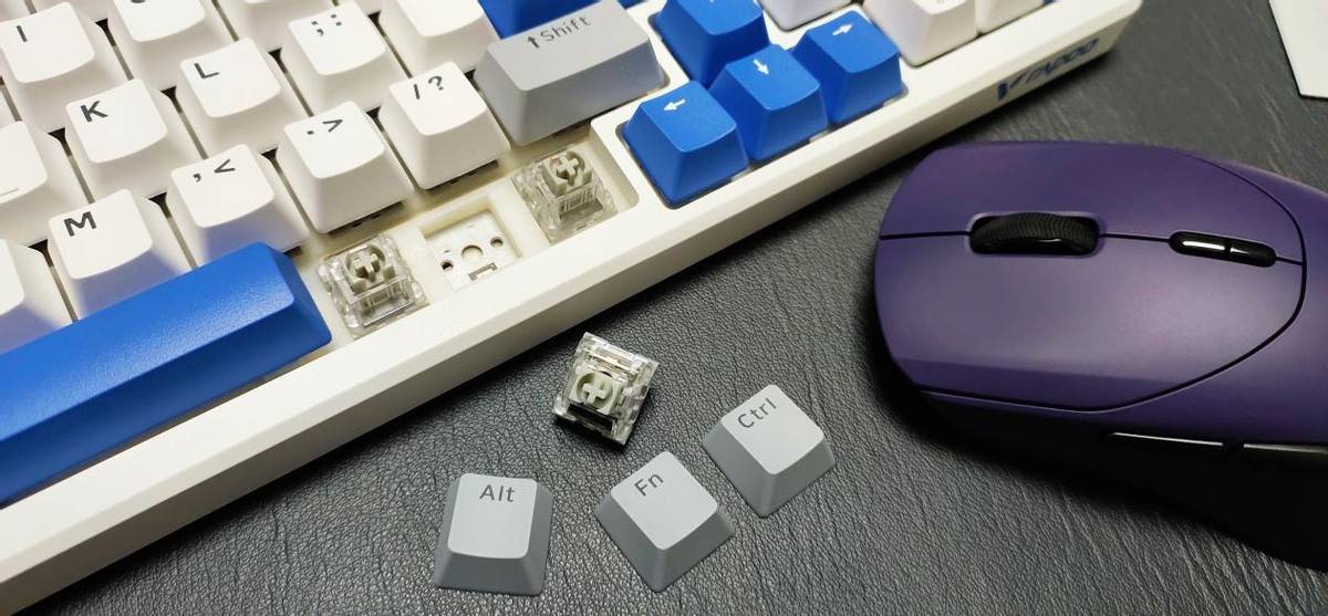 中大手电竞首选键鼠套装，续航+性能+颜值，雷柏V700DIY-98长续航版+VT9实力出圈真硬核！