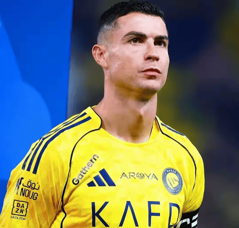 أفضل 10 لاعبين فوق سن الـ 35: ليفاندوفسكي يزيح ميسي ورونالدو عن العرش.. ومفاجآت في القائمة!