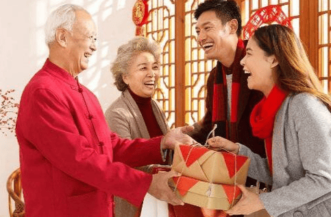 春节送礼如何显贵不贵？总结十款适合过年送礼的好物，体面又有心