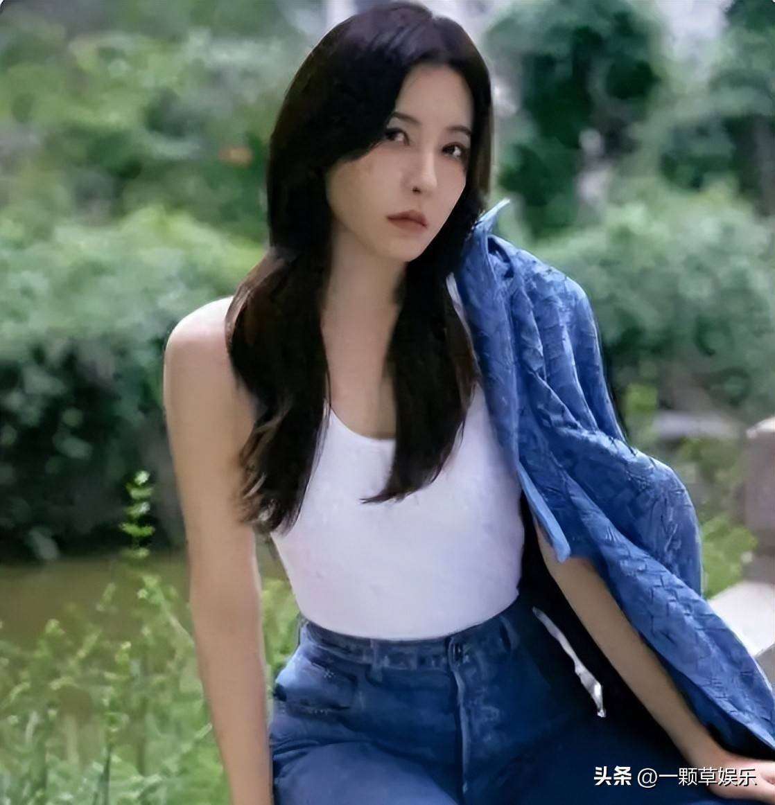 曾黎49岁零婚姻零娃零热搜却活得清醒又自在