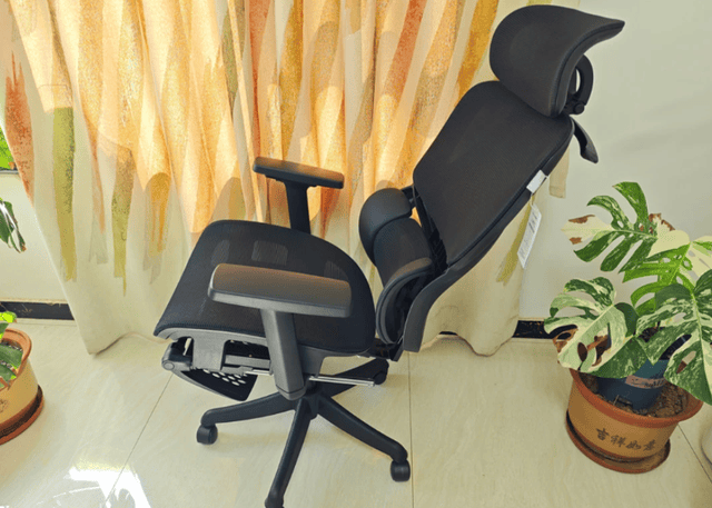 2026送礼必看：送女生什么新年礼物比较合适？这样送礼永不翻翻车