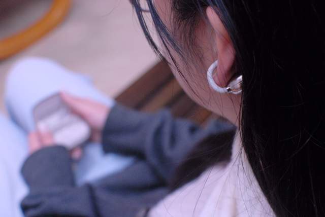 当贝Dangbei Air1耳夹式蓝牙耳机评测：抗菌，AI黑科技，无感佩戴