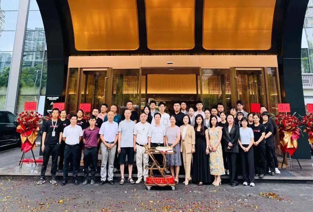 广东省粤港澳潮汕经济文化联合会2025年精彩回顾(图49) 广东省粤港澳潮汕经济文化联合会2025年精彩回顾(图49)