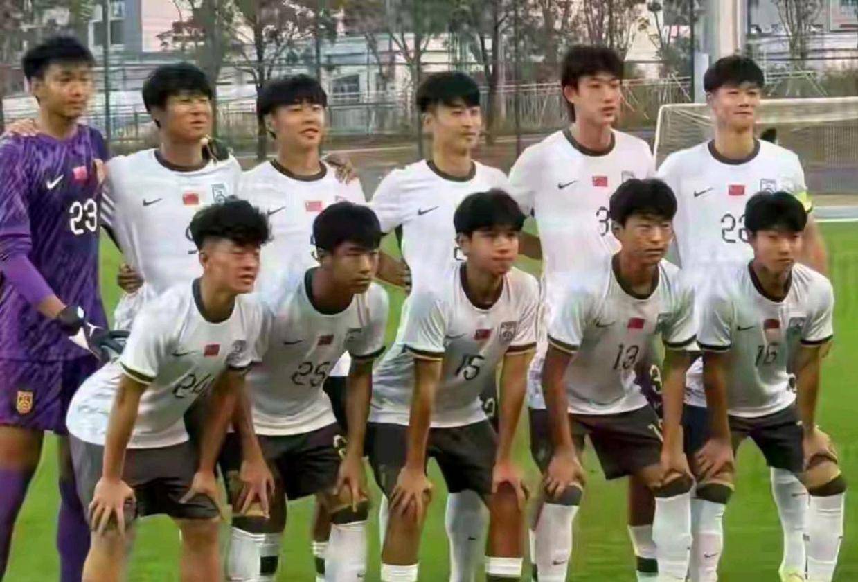 浮嶋敏率领着U17国足7比0大胜亚足联第二档球队印尼队