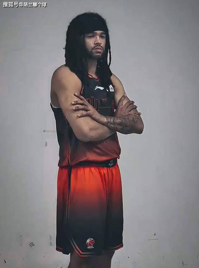 完成注册！山东大外拍摄写真，呆呆萌萌，邱彪或用他当奇兵争季军