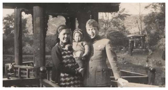 陈尔晋:总统府宪兵队长娶了红色特工,被妻子策反潜伏10年